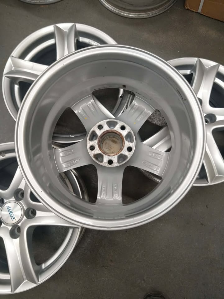 Alu 5 x 114,3 R 16. - 3