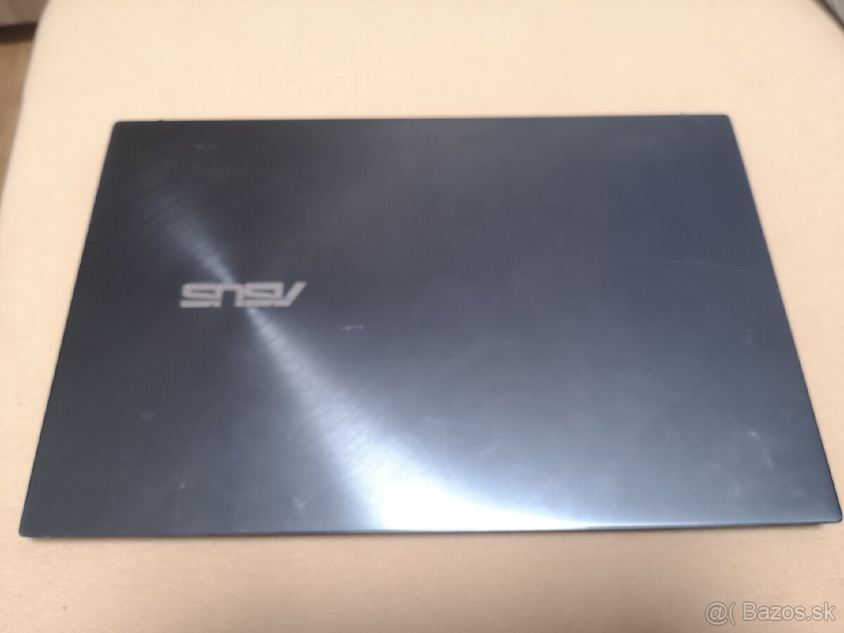 Asus Zenbook - 3
