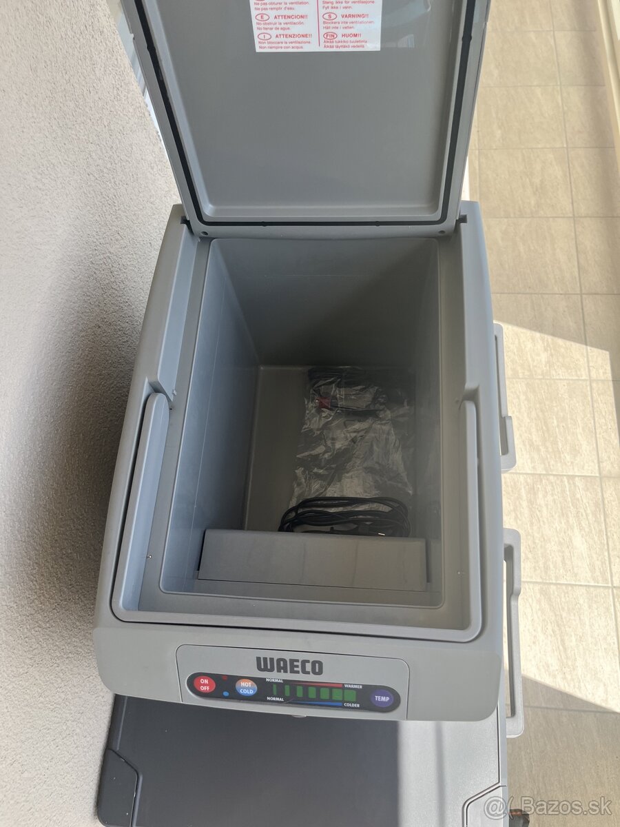 Predam prenosnu auto chladnicku Waeco TC14 - 3
