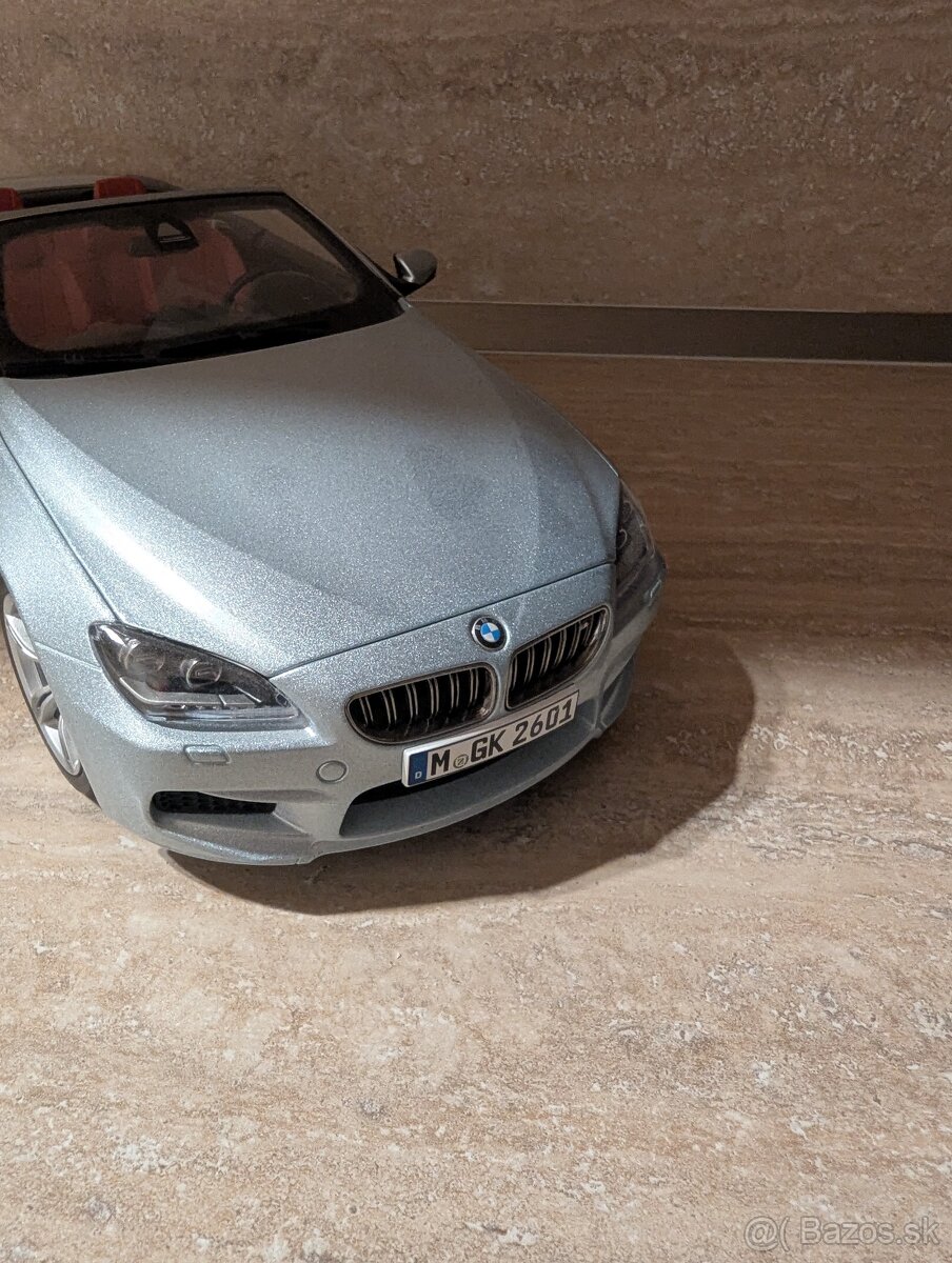 BMW M6 paragon 1:18 - 3