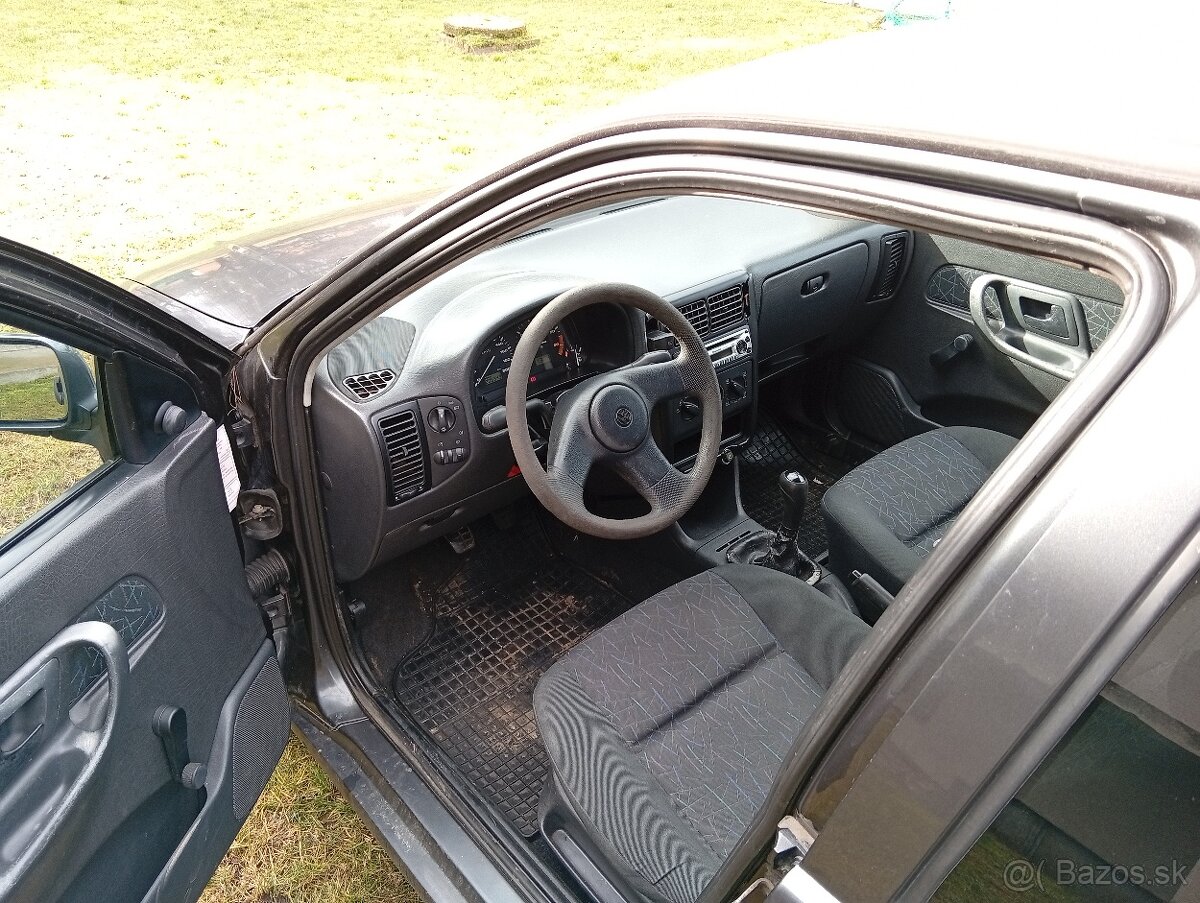 Volkswagen Polo Classic 1.4 benzín - 3