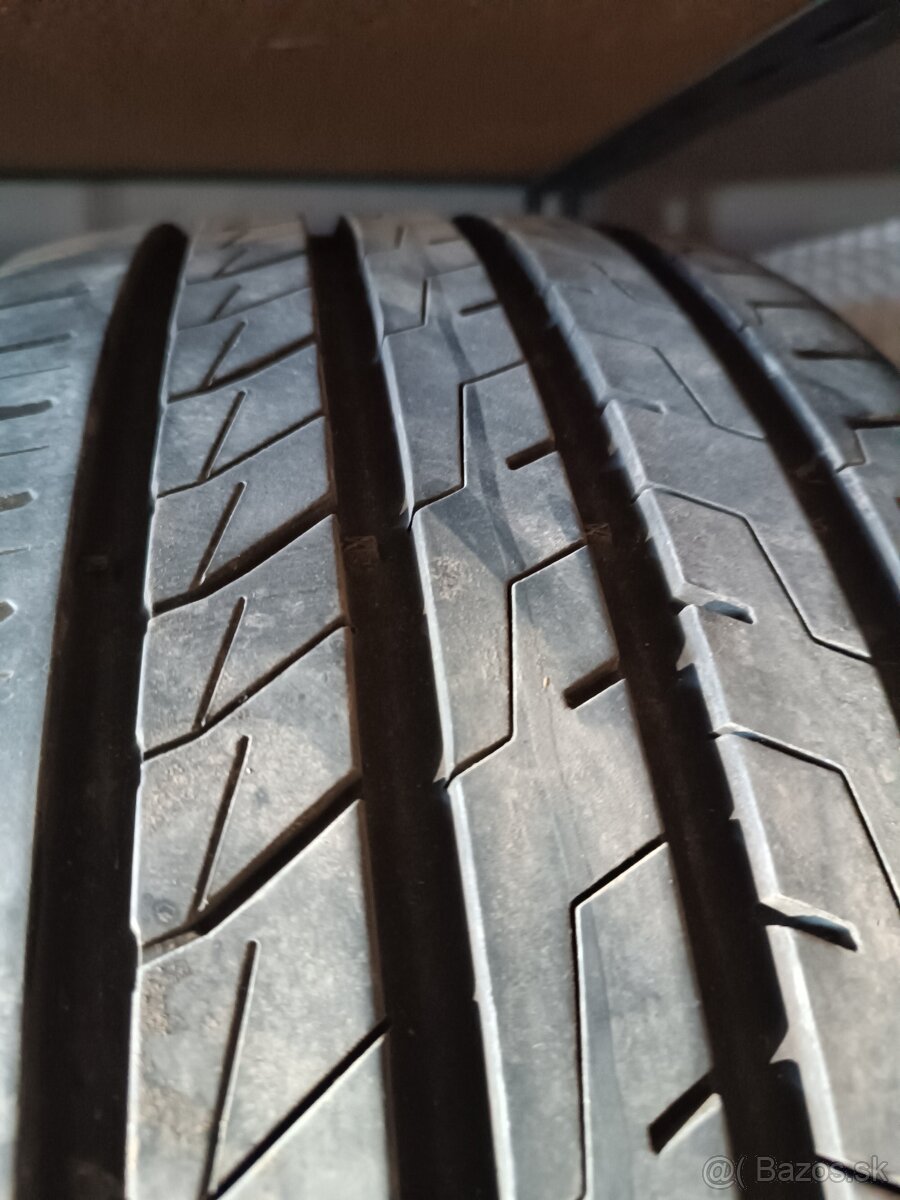 Matador 235/40 r19 - 3
