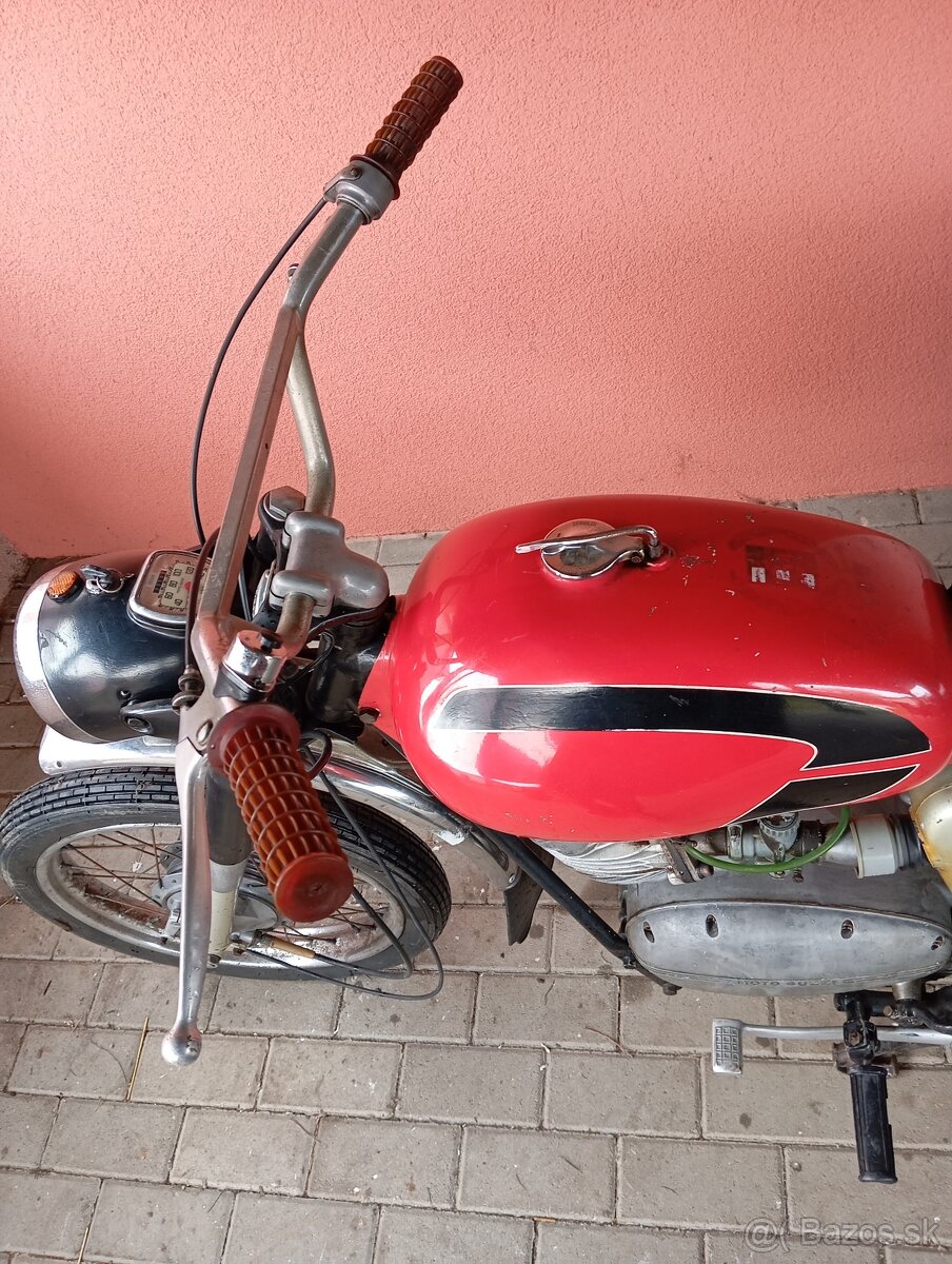 Moto Guzzi 125 - 3