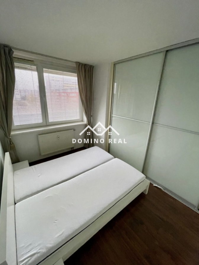 ihneď voľný 2-izbový byt s garážovým státím - 3