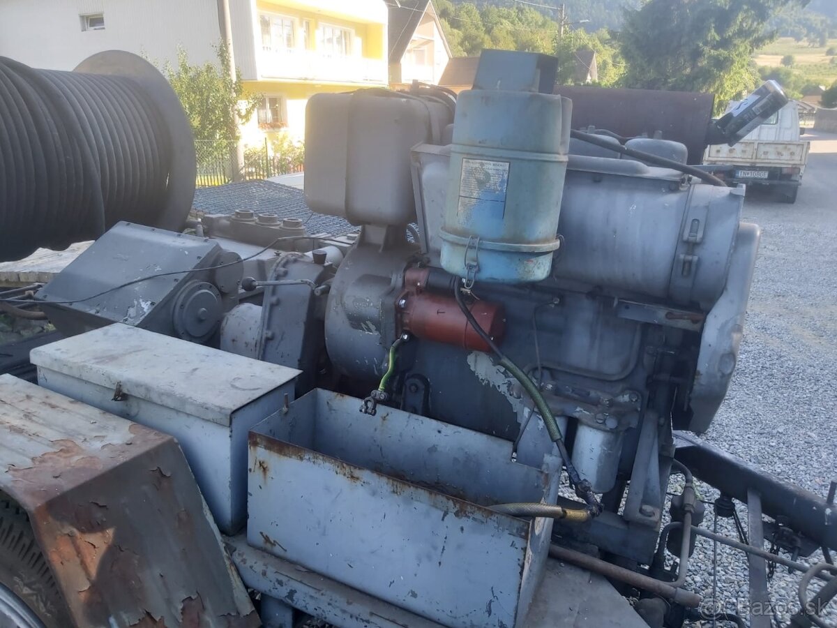 Motor Slávia na podvozku - 3