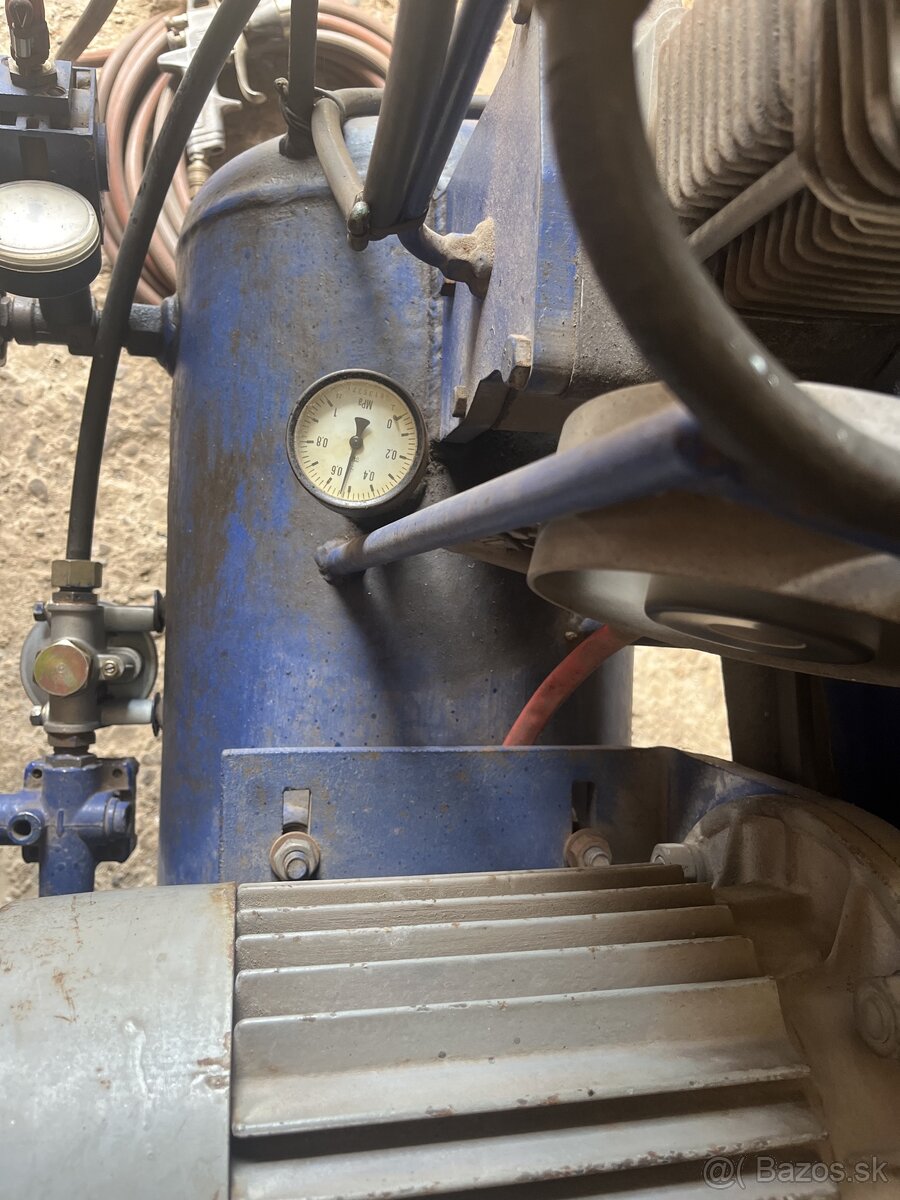 Vzduchový kompresor - 3