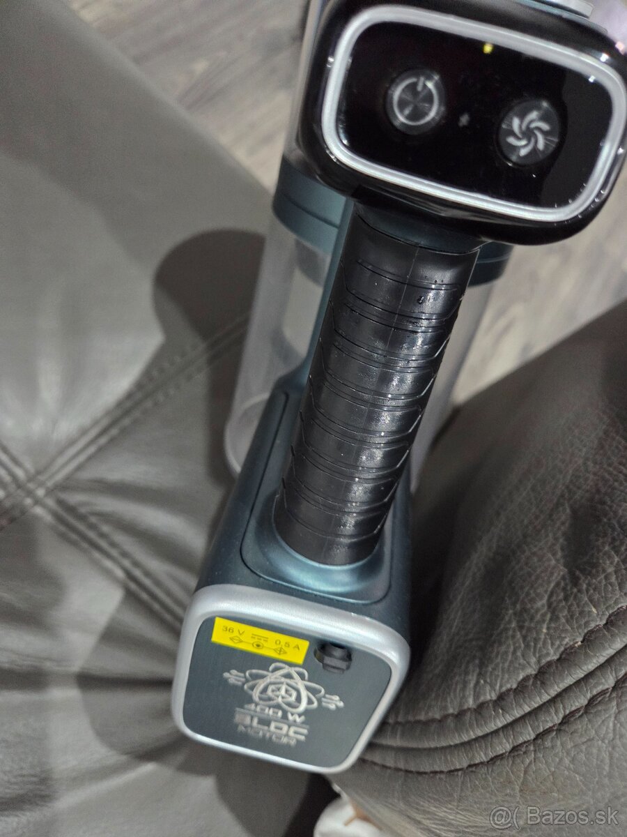 Tyčový vysávač ETA - 3