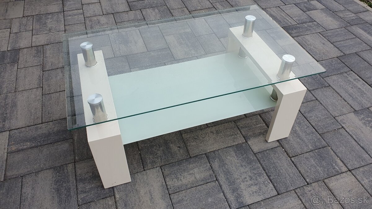 Sklenený konferenčný stolík s poličkou - 3