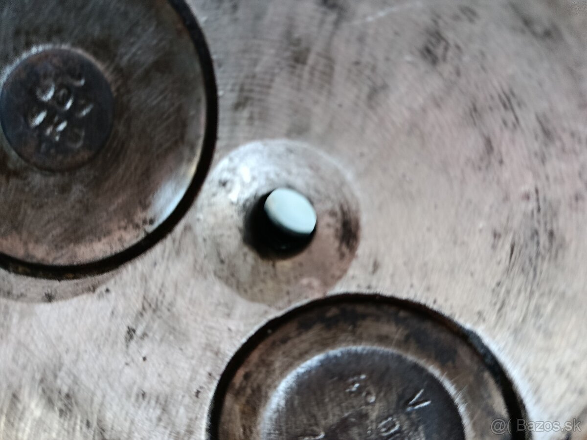 Hlavy Praga V3S 110 - 3