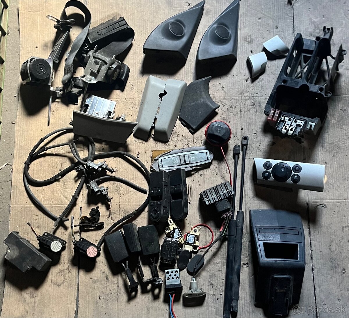 Vsetko komplet za 100e Opel Astra H Cierna - 3