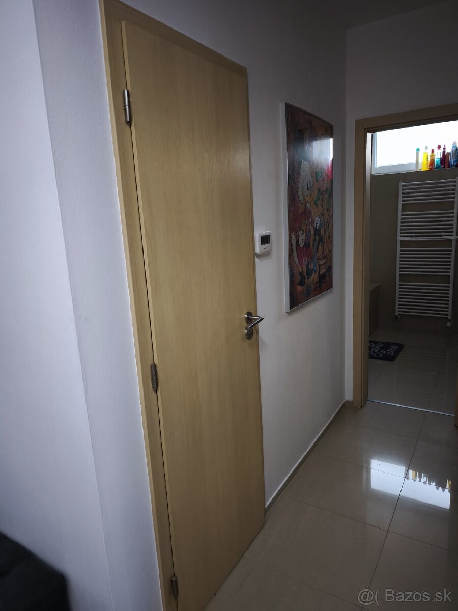 Prenajmem 3izb byt plus parking na opletolovej ulici - 3