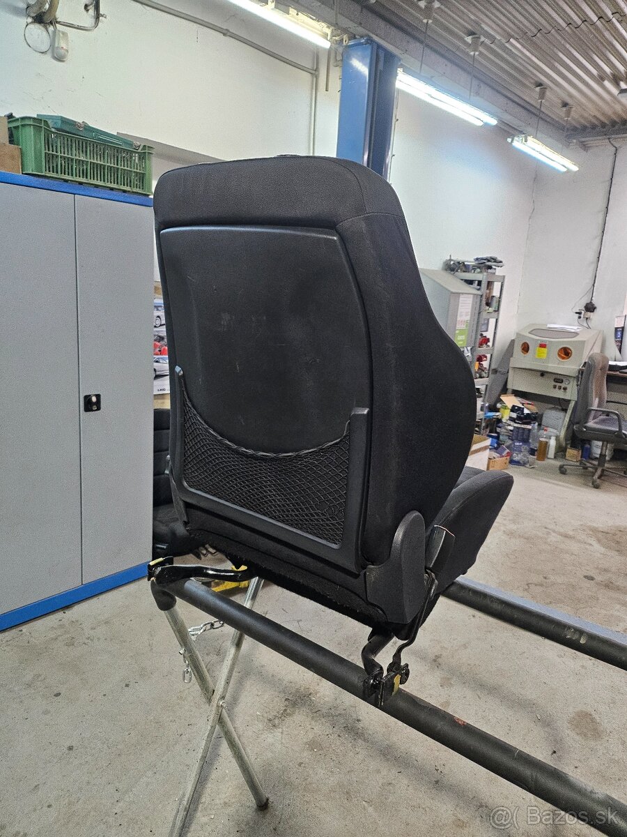 Predné sedačky A4 b5 quattro sport - 3