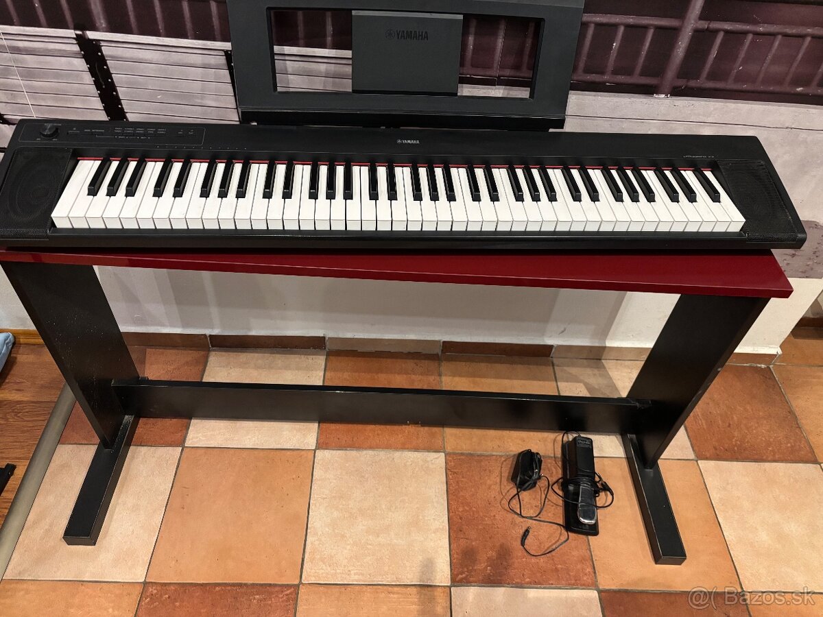 Predám digitálne piano Yamaha piaggero NP32 - 3