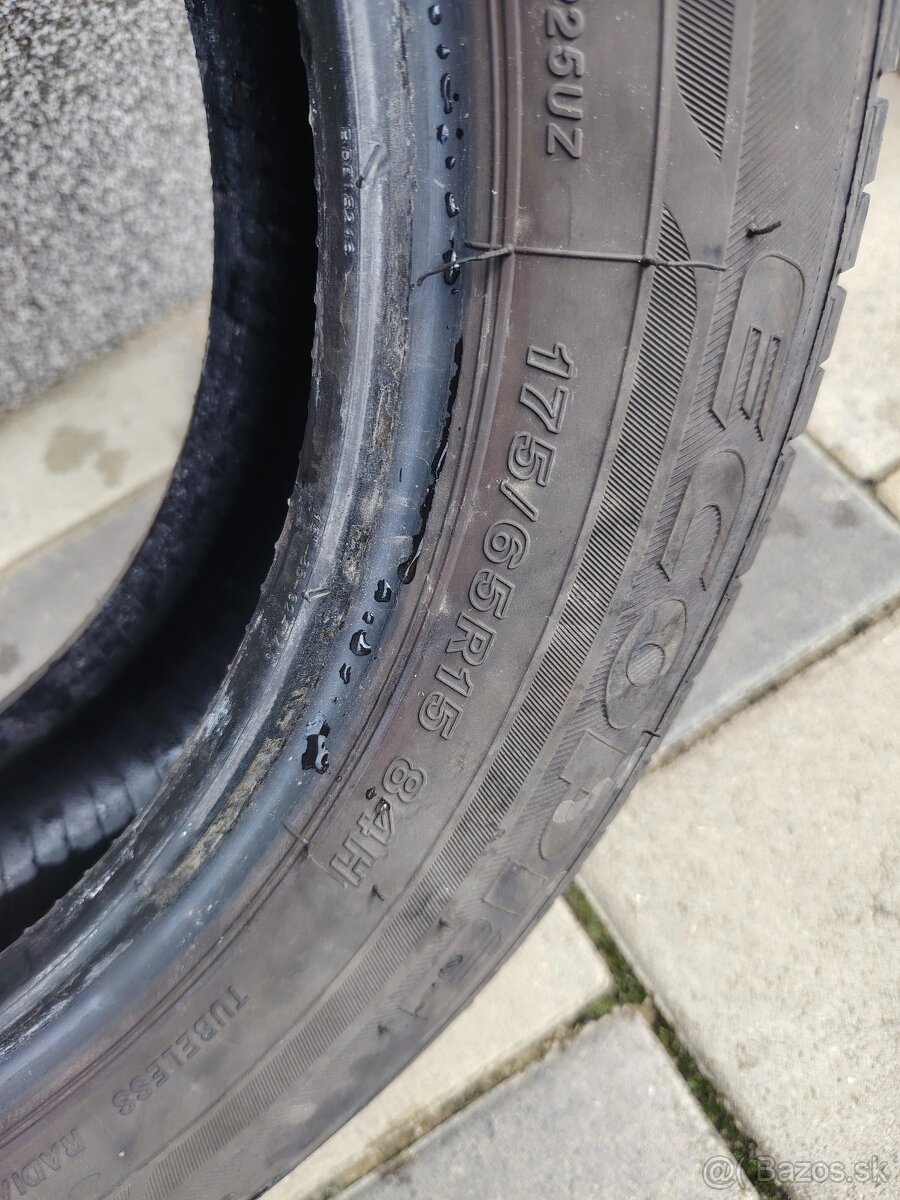Predám Pneu 175/65R15 84H leto - 3