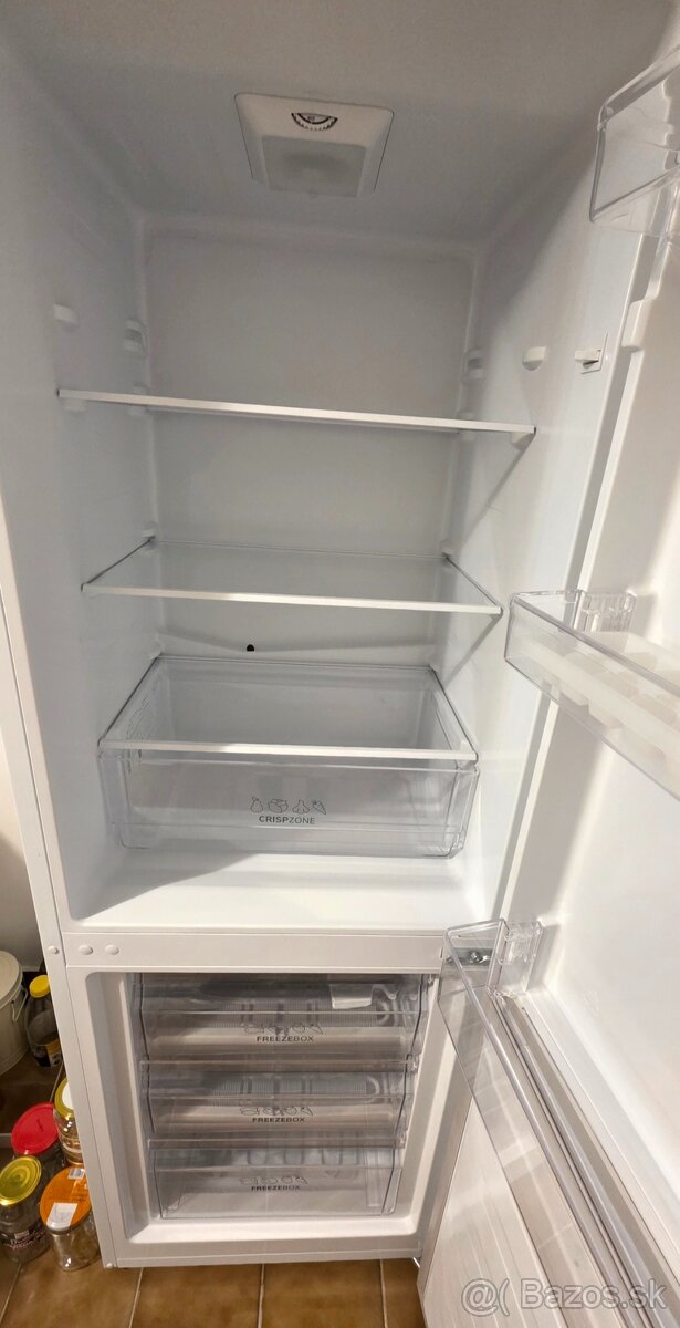 Chladnička s mrazničkou Gorenie biela - 3