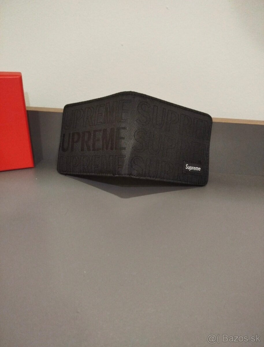 Supreme penaženka - 3