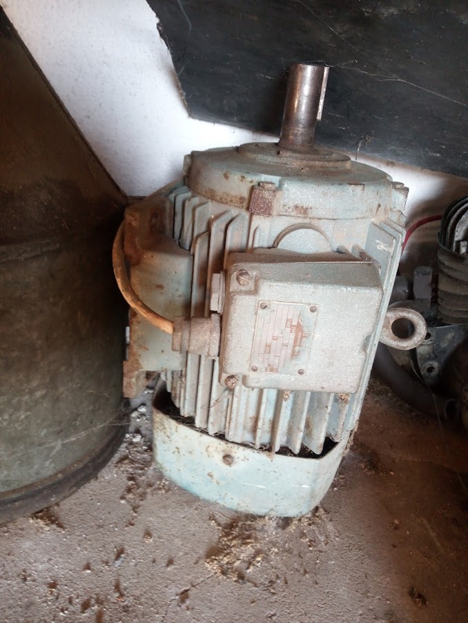 Predám elektromotor 2 ks - 3