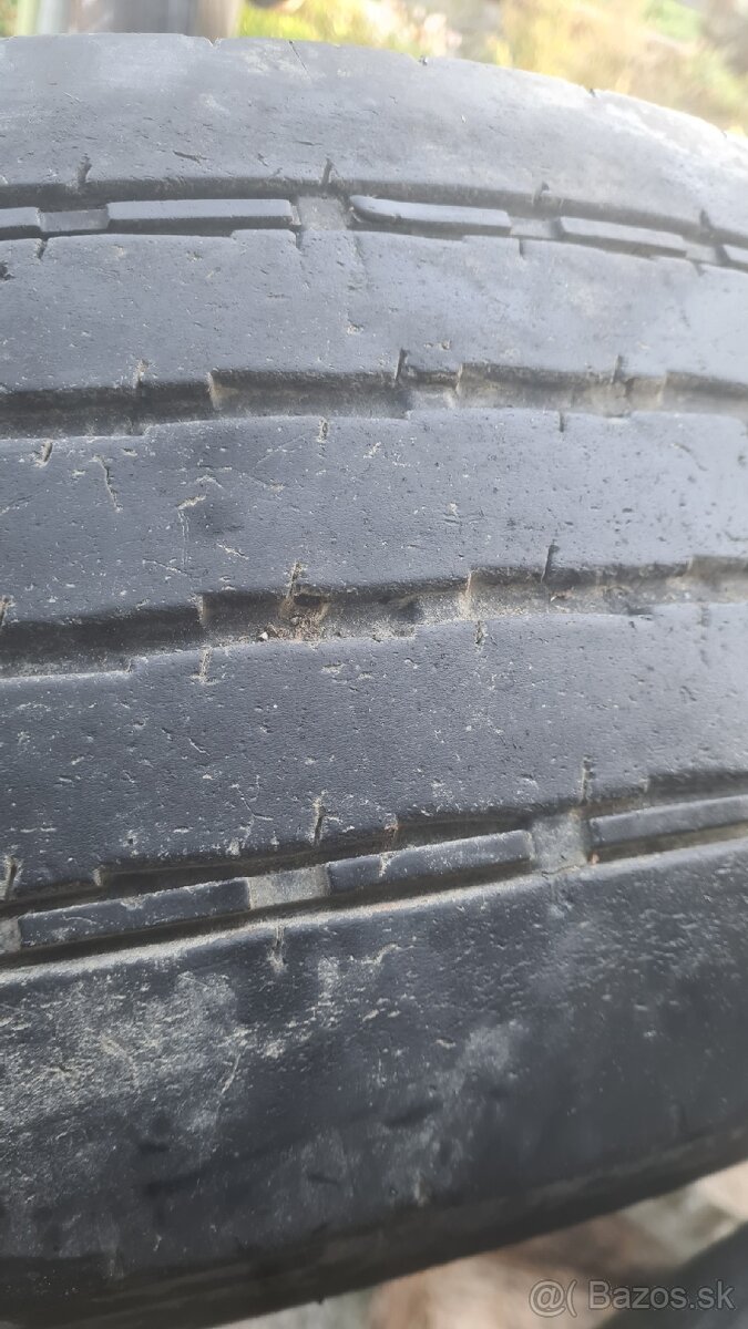 Pneumatika 285/70 R19,5 - 3