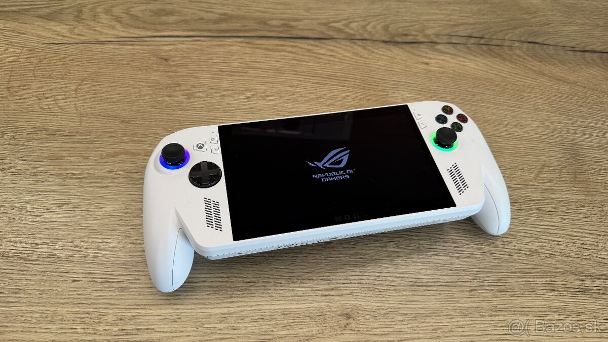 Asus ROG Xbox Ally 2025 - 3