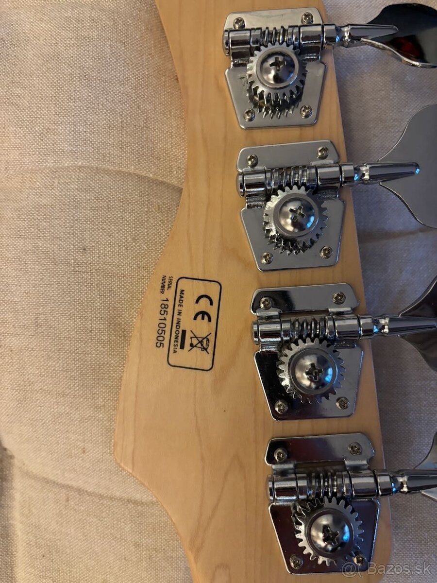 Predam basgitaru Marcus Miller V3 Tobacco Sunburst - 3