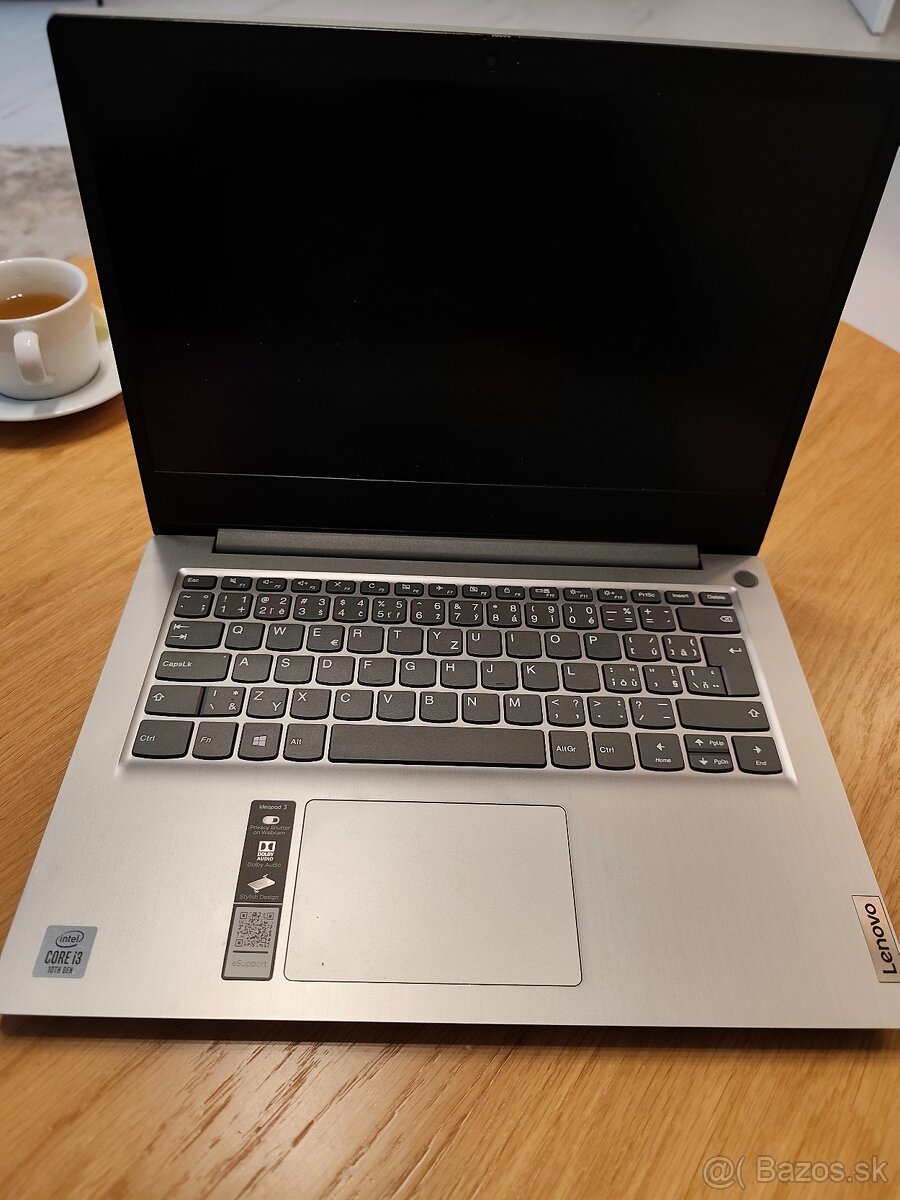 Lenovo IdeaPad 3 - 3
