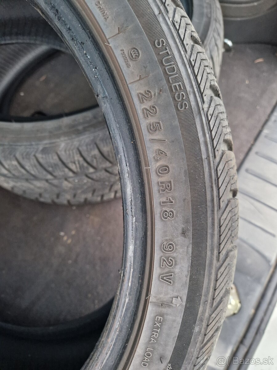 225/40 R18 Zimne pneu 2 kusy - 3