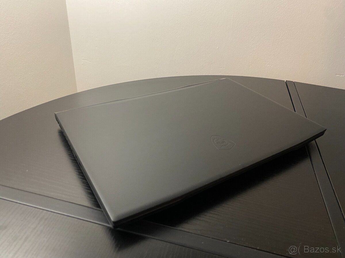 Herný NB MSI Katana GF76 (17.3", i7, 32GB, 1.5TB, RTX 3060) - 3