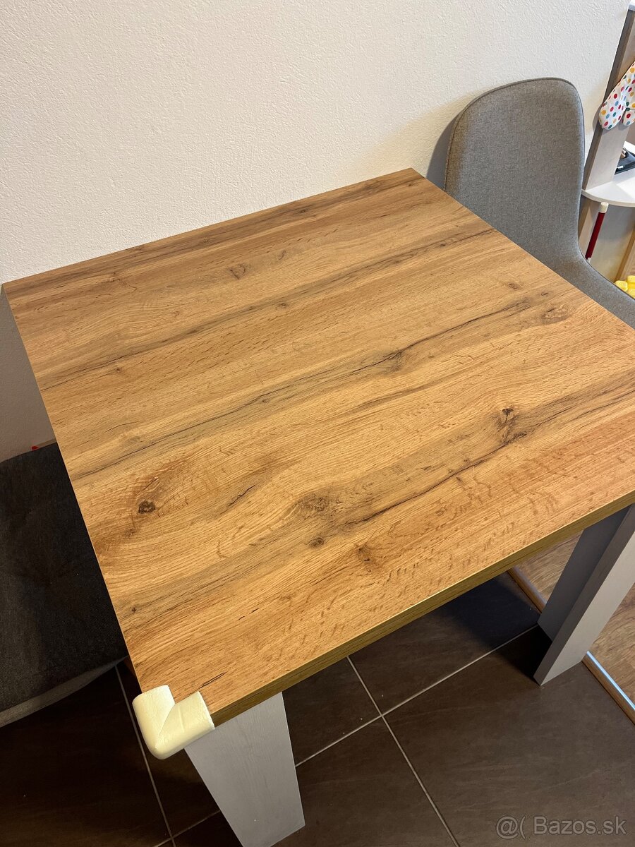Jedálenský stôl - 3