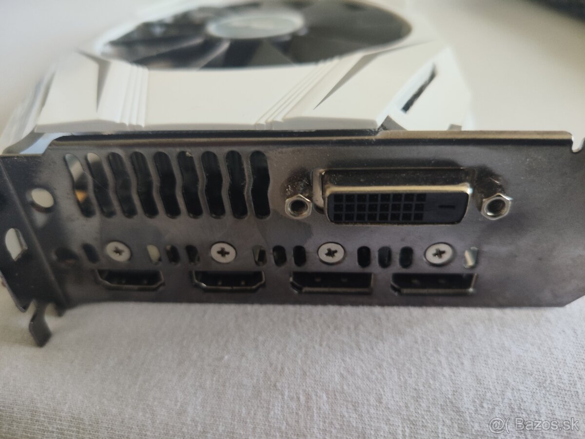 GTX 1070 Asus white 8gb - 3