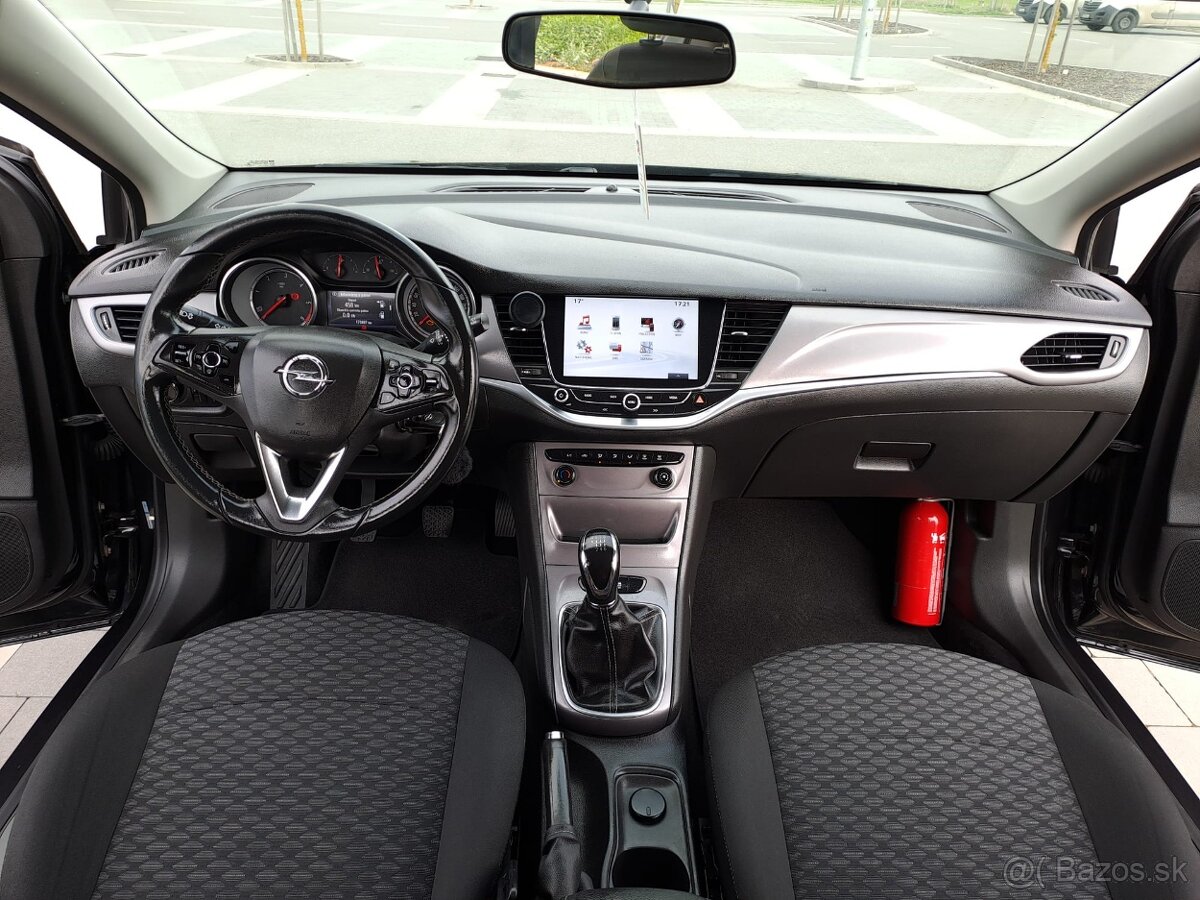 Opel Astra Sports Tourer - 3