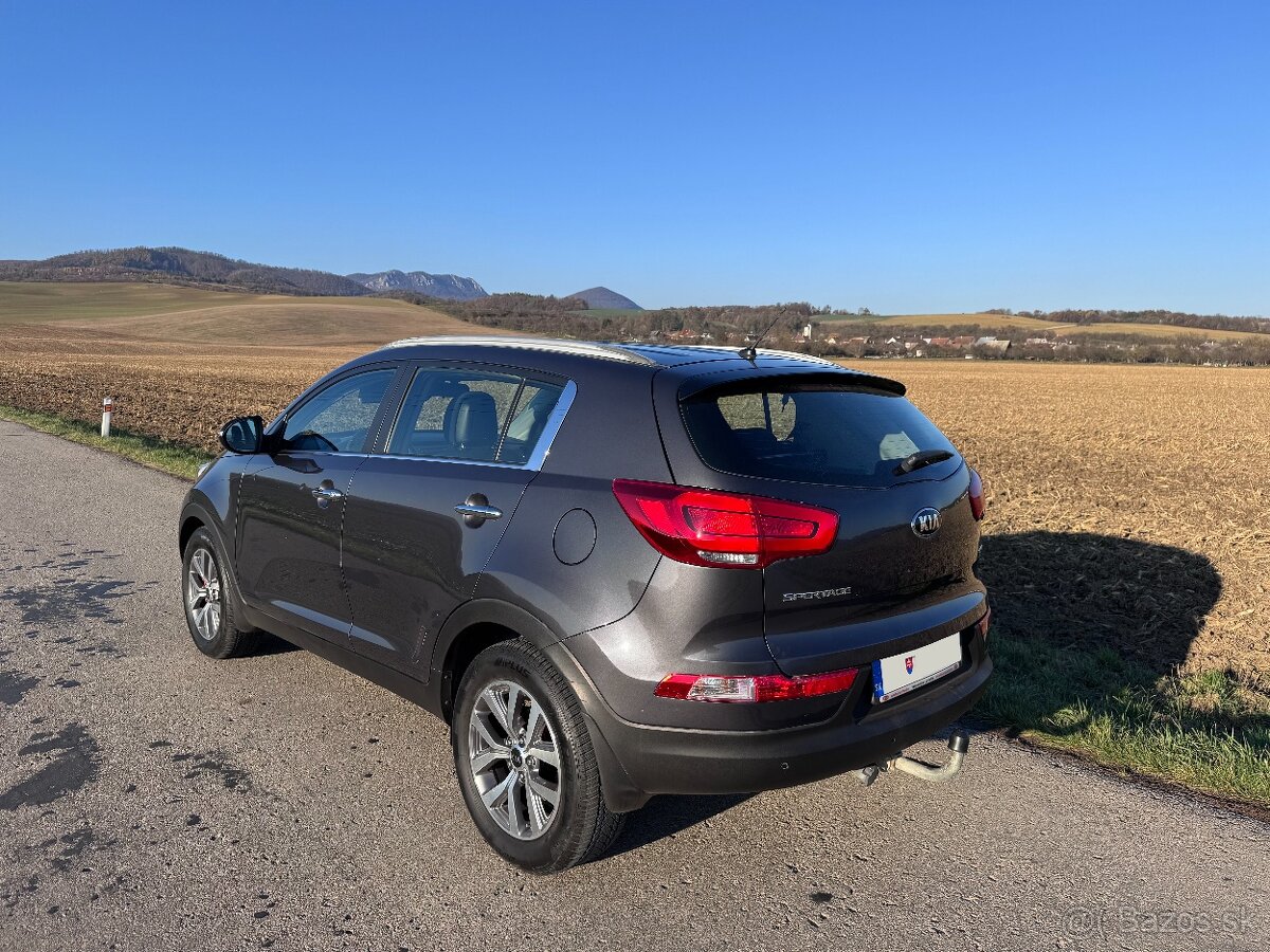 ✅ 2014 KIA Sportage 1,7 CRDi Gold 103tis. km, kúp v SR - 3