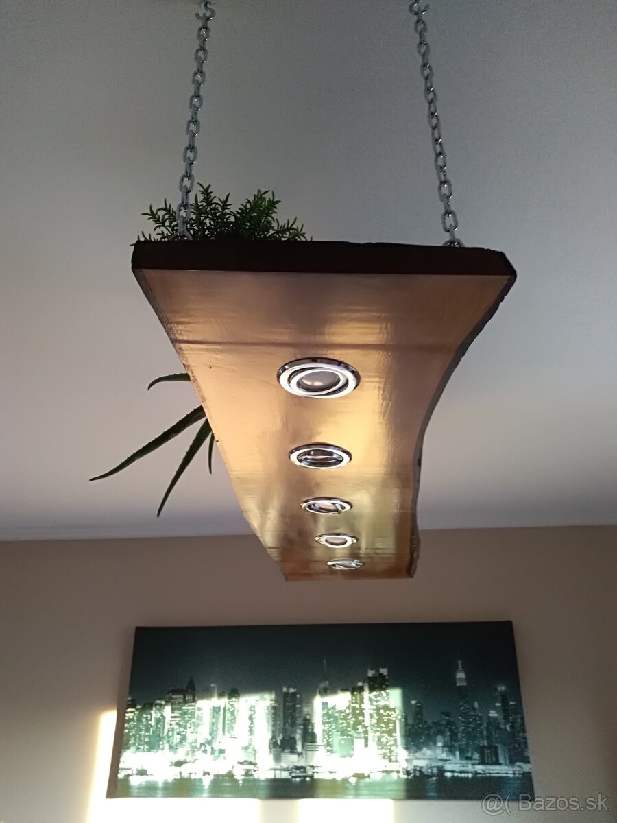 Predám lampu z orechovej fošne - 3