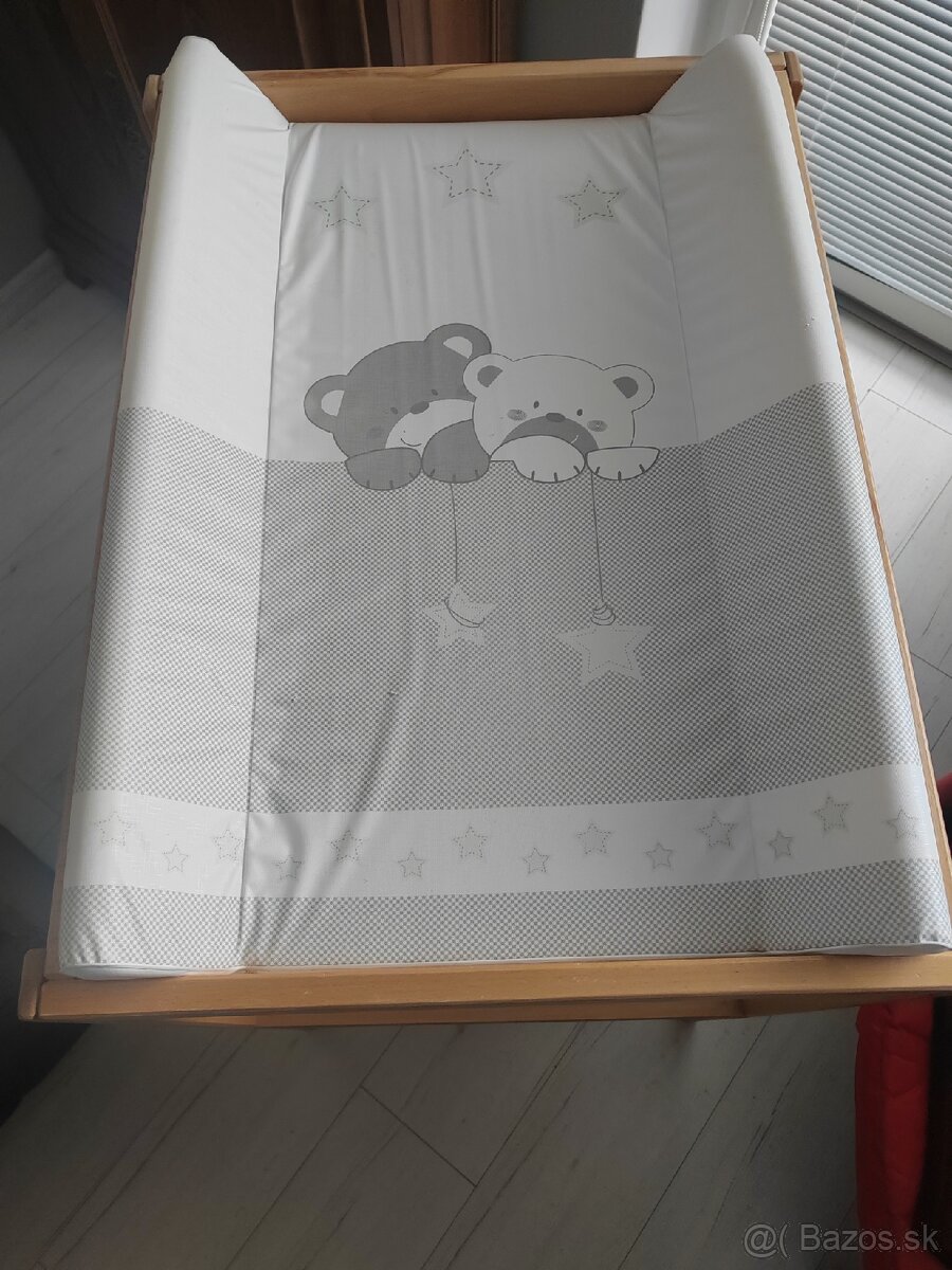 Prebaľovací pult - 3