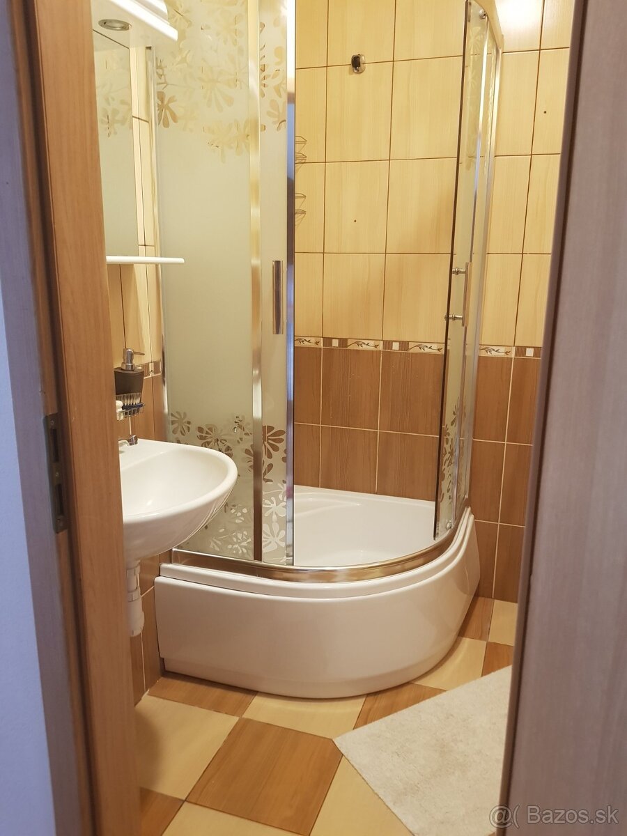 Prenajmem 1 izbový byt Bojnice, Lúčky - 3