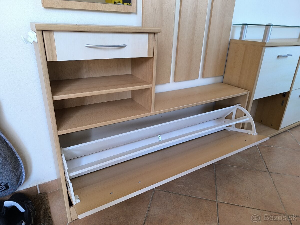 Predsienova zostava - stena - 3