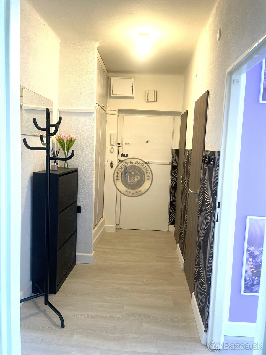 Na predaj 3iz. byt s balkónom v tichej lokalite v Senici - 3