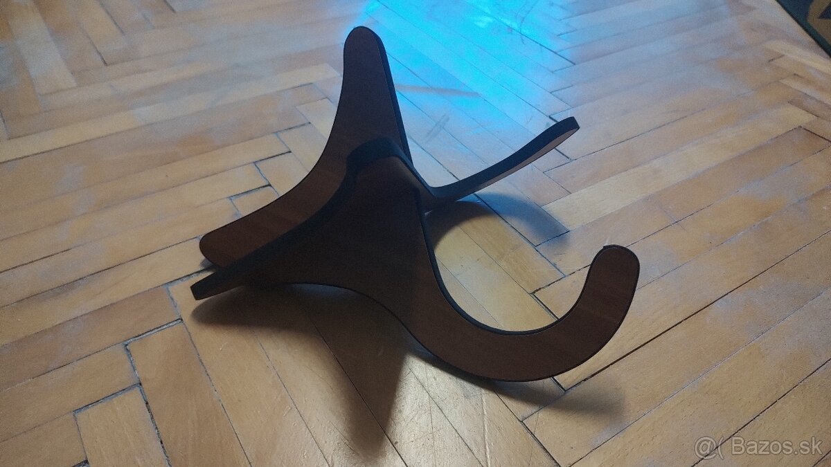 Stojan na ukulele - 3