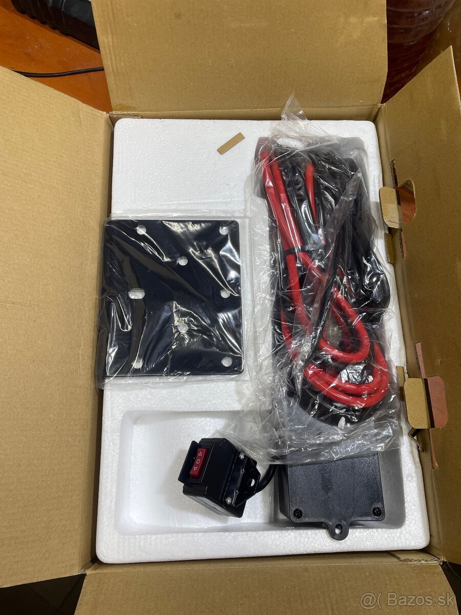 Elektrický 12V naviják 1814kg 4000 lbs Spider Winch - 3