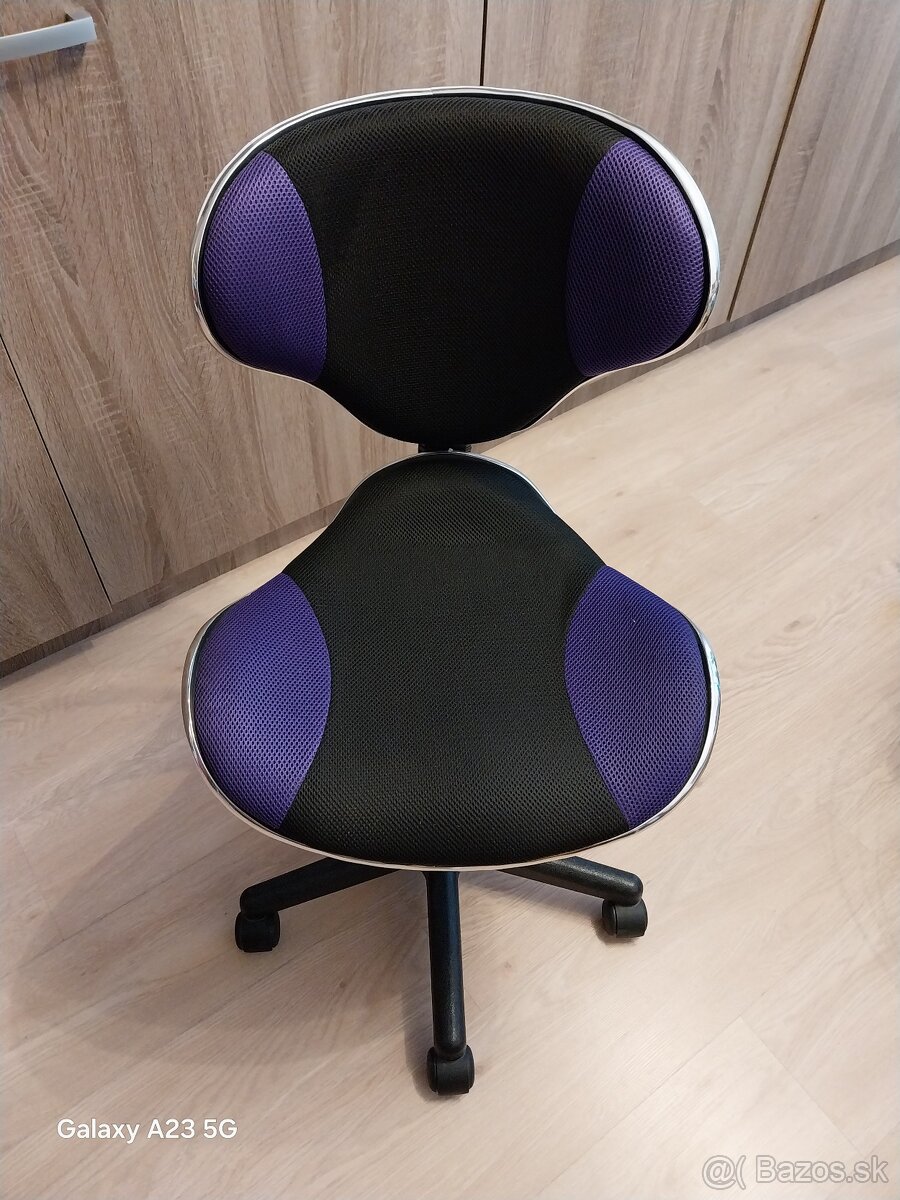 Kancelárska stolička pre deti - 3