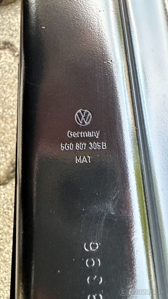 Golf 7.5, výstuha zadného nárazníka 5G0807305G - 3