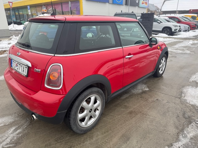 Mini One 1.4 Benzín AKONTACIA OD 0% - 3