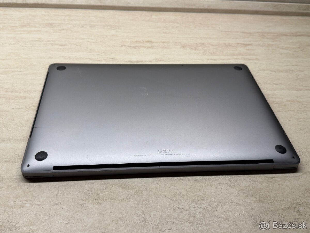 Apple MacBook Pro 16" 2019 i7 6C/ 16GB RAM/ 512GB - 3