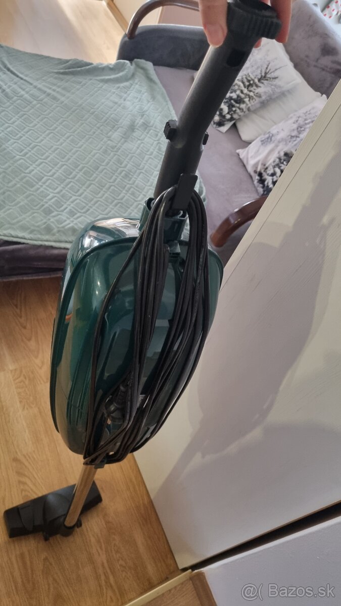 Tyčový vysávač ETA APART 800W - 3