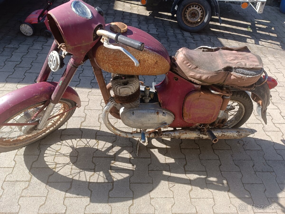 Jawa 350 typ 360 nepojazdný vrak - 3