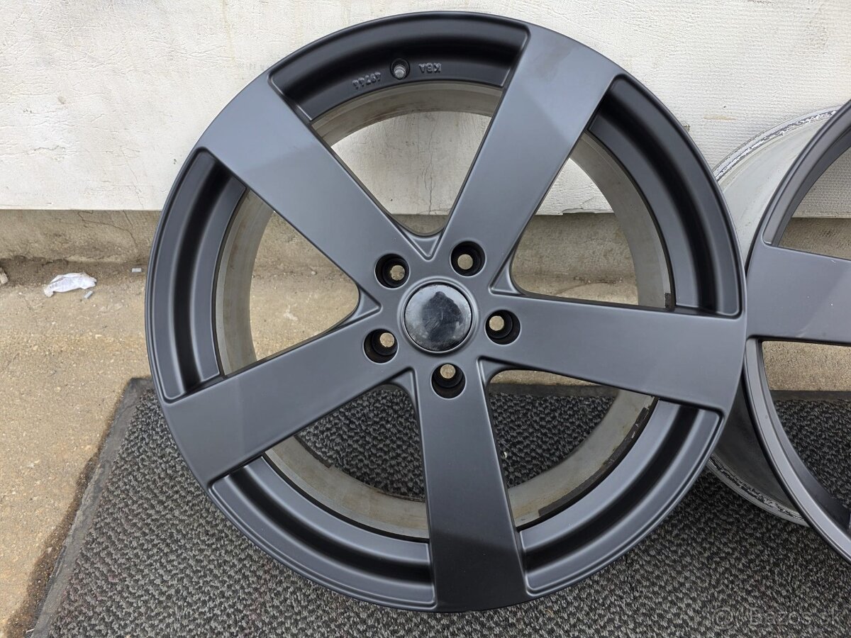 5X115 R19 ALU DEZENT - 3