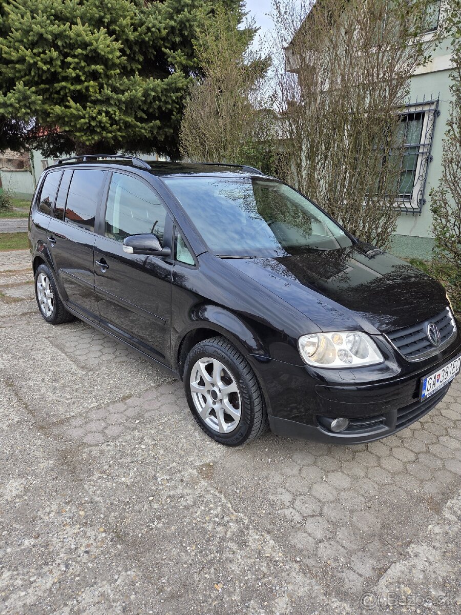 Predám Volksvagen Touran 1.9 - 3