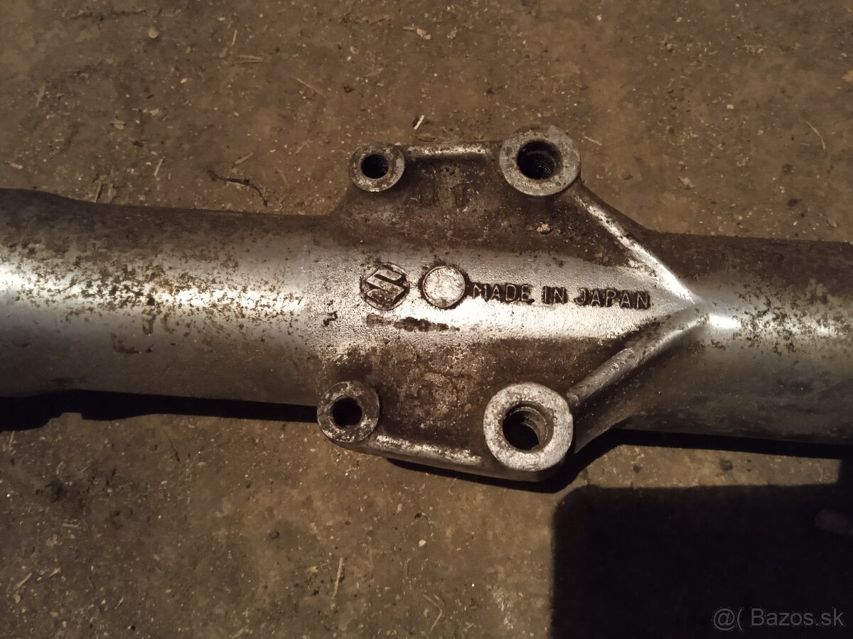 Suzuki GT750 - 3