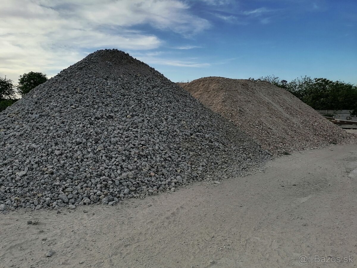 Predám drvený recyklát - 3