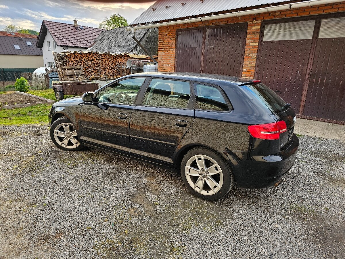 AUDI A3 1.8 T TFSI quattro Sportback - 3