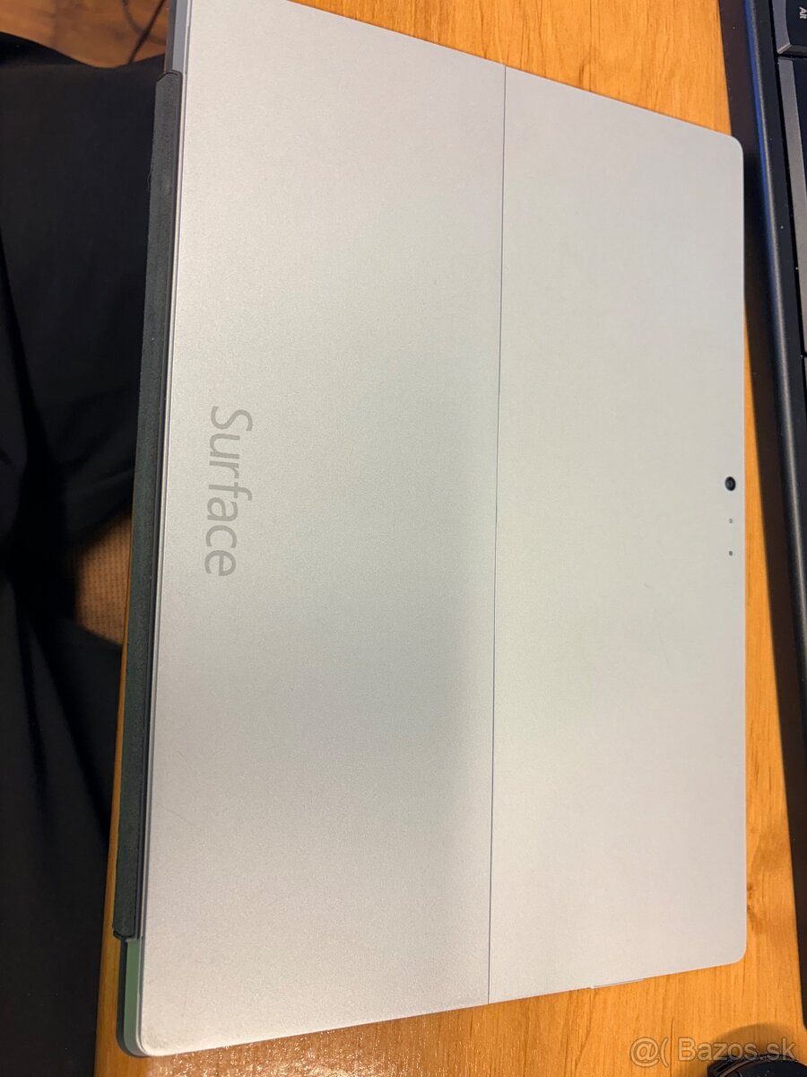 Microsoft Surface Pro 3 (i5 / 8GB RAM / 238GB SSD + dokovaci - 3